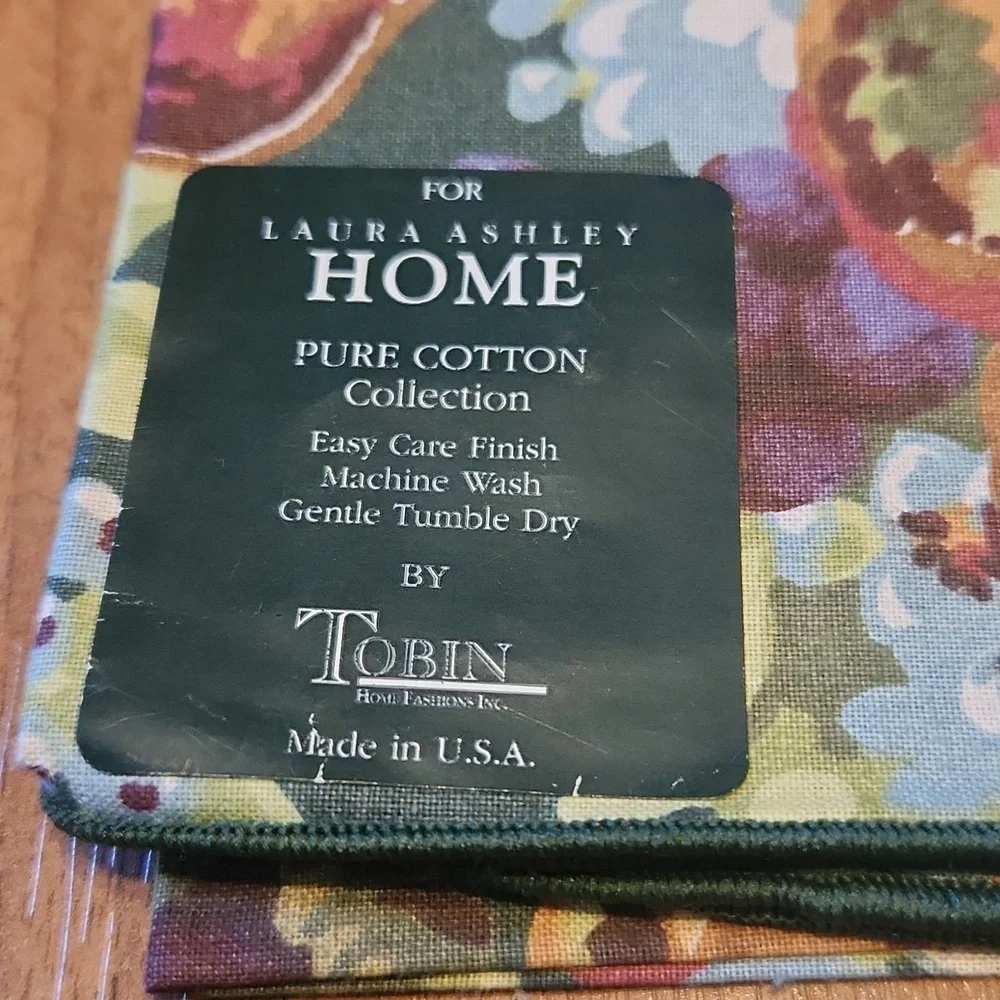 Laura Ashley Cloth Napkins Set of Five Rubens Green Floral Fruit Print New! NWT